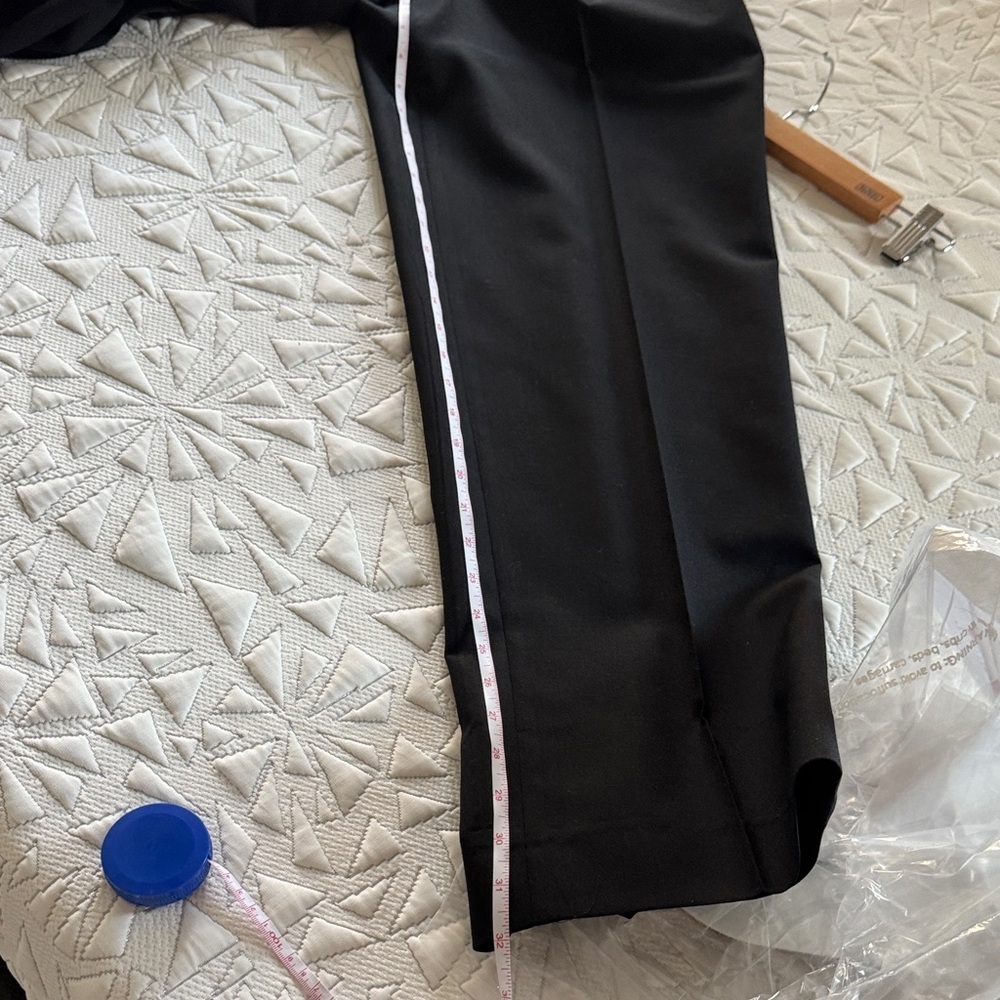 Classic Black Tailcoat Tuxedo Suit - Picture 14 of 16